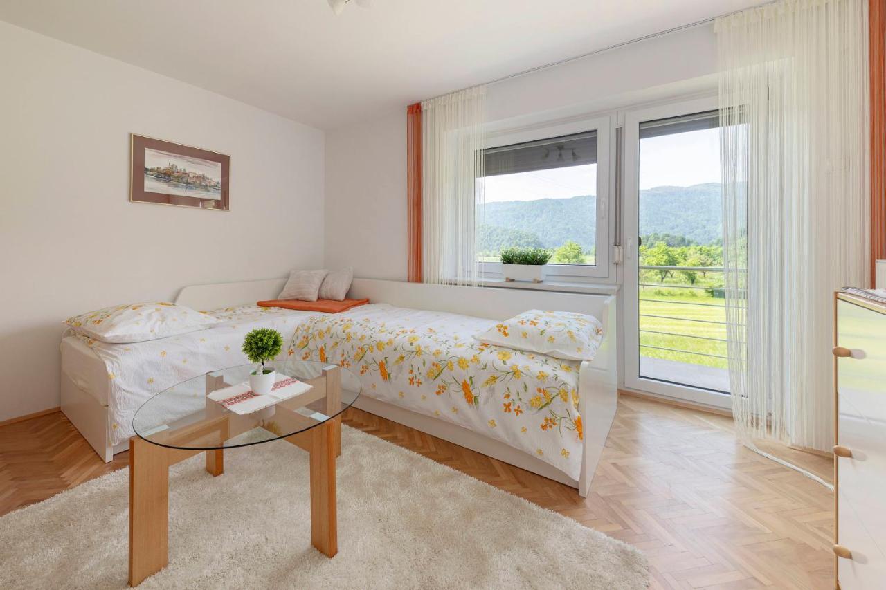 Hisa V Zelenem Apartment Bled Bagian luar foto