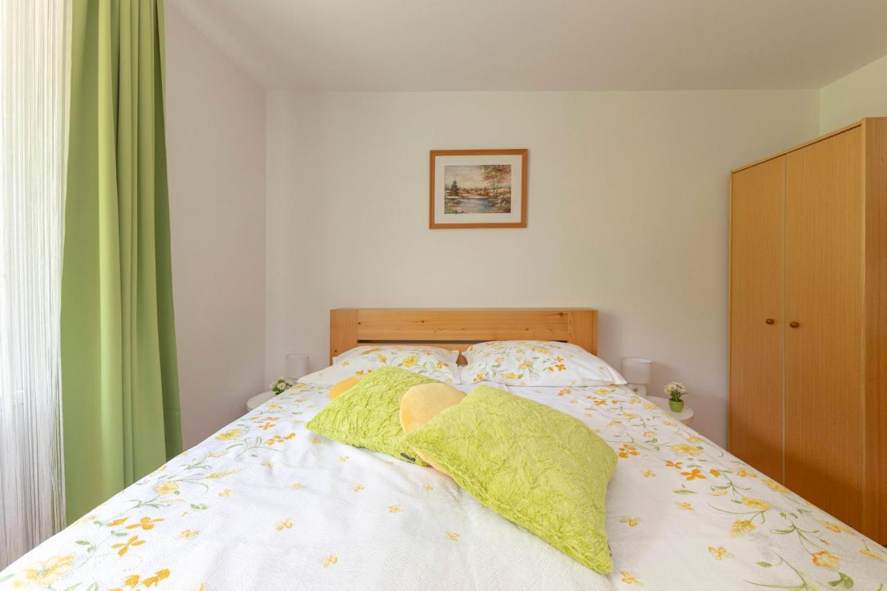 Hisa V Zelenem Apartment Bled Bagian luar foto