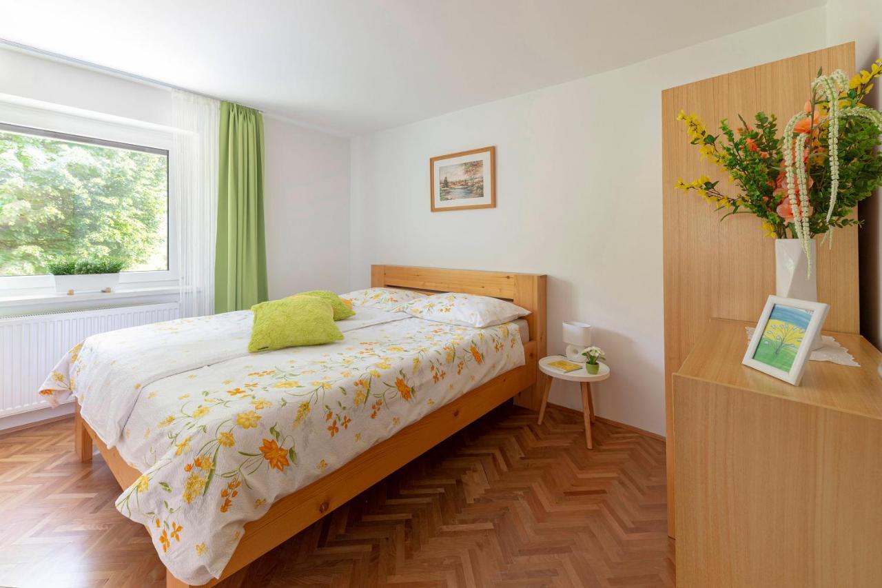 Hisa V Zelenem Apartment Bled Bagian luar foto