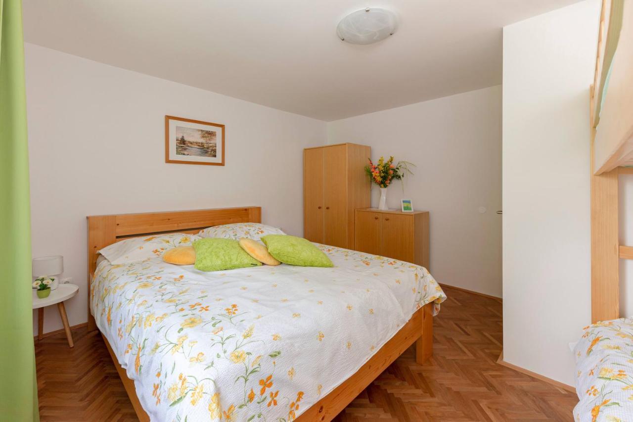 Hisa V Zelenem Apartment Bled Bagian luar foto